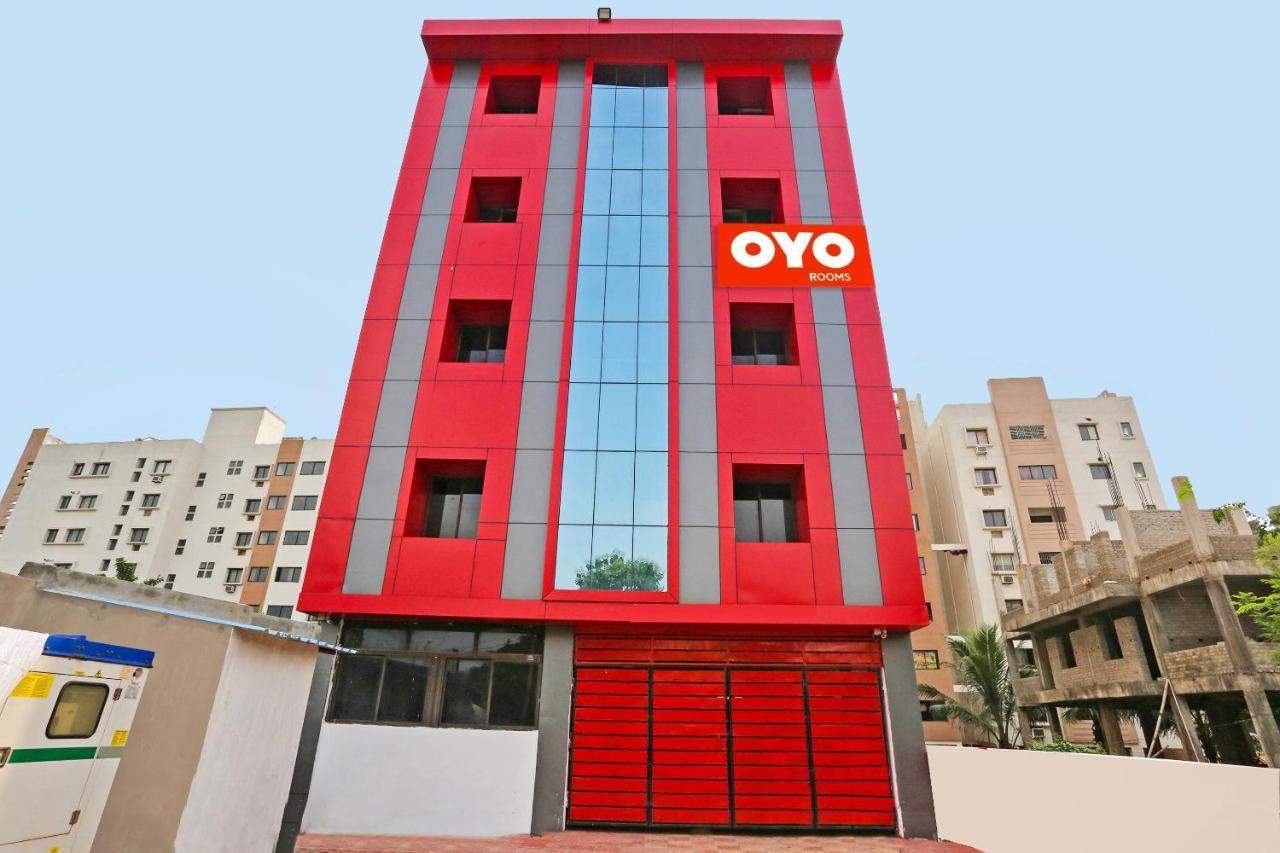 Super Collection O Aryan Hotel Khandagiri Экстерьер фото