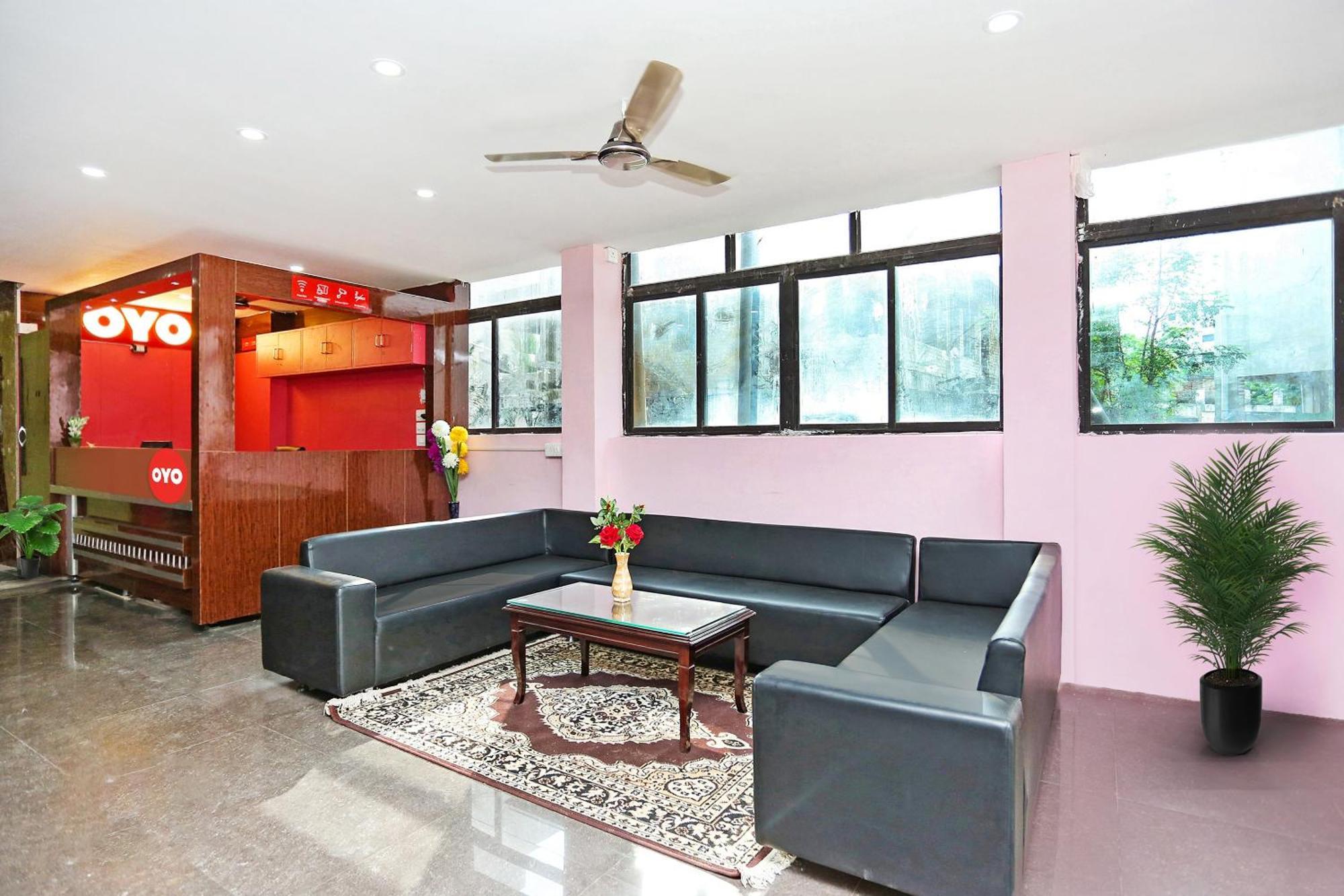 Super Collection O Aryan Hotel Khandagiri Экстерьер фото