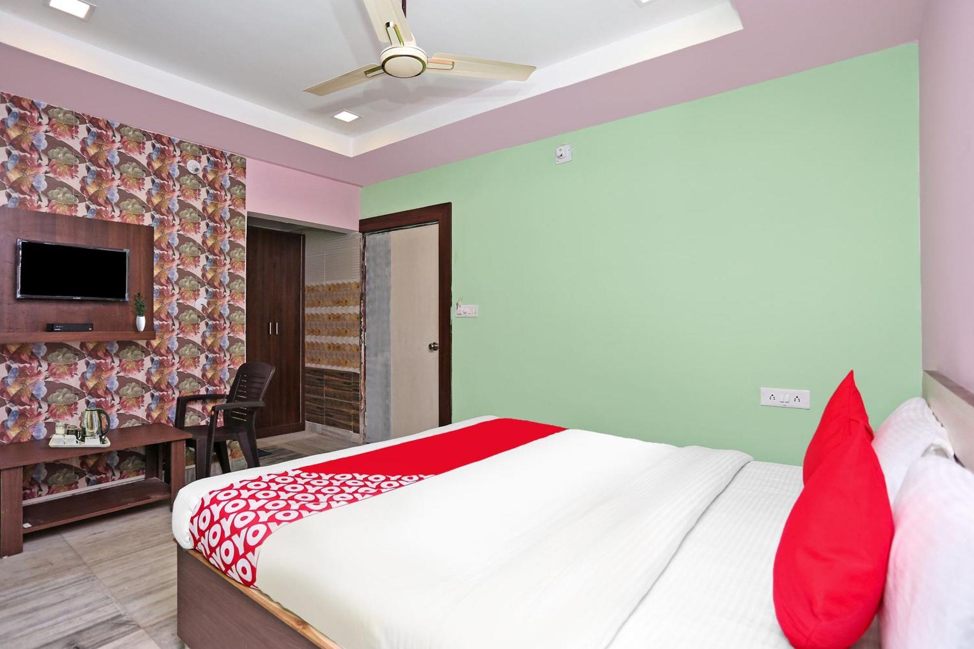 Super Collection O Aryan Hotel Khandagiri Экстерьер фото